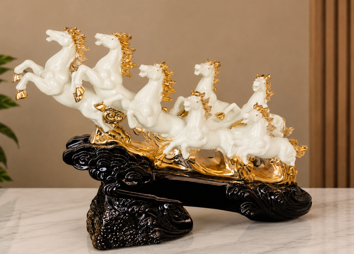 Luxury Running Horses Polyresin Decorative Sculpture
